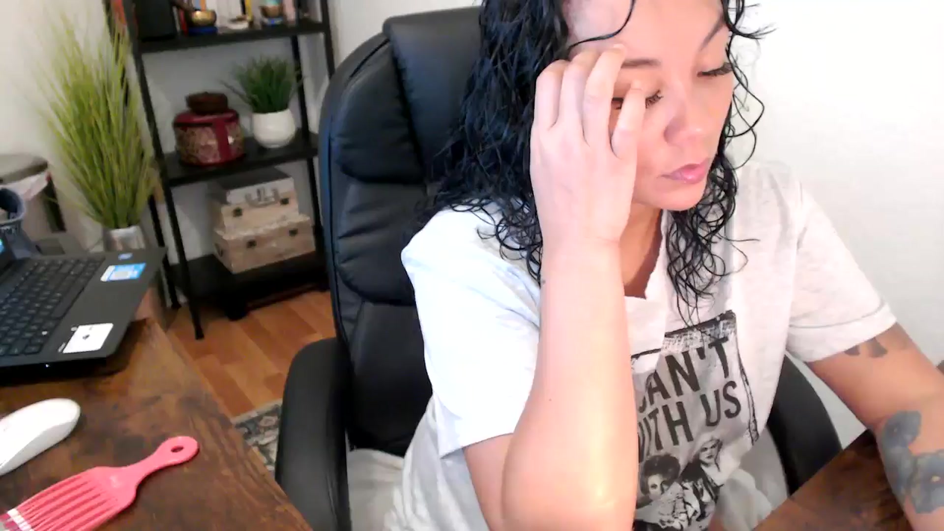 Gallery image thumbnail from MickaylaMinx's myfreecams stream on, 09/13/2024, 15:33 image 6 of 20