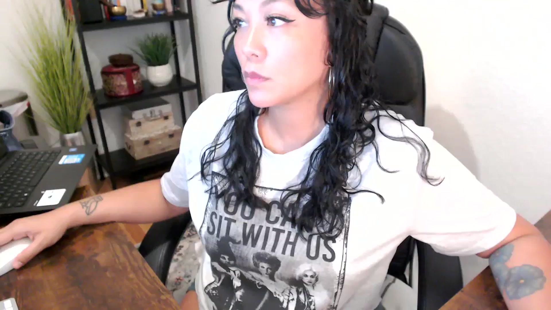Gallery image thumbnail from MickaylaMinx's myfreecams stream on, 09/13/2024, 16:48 image 9 of 20