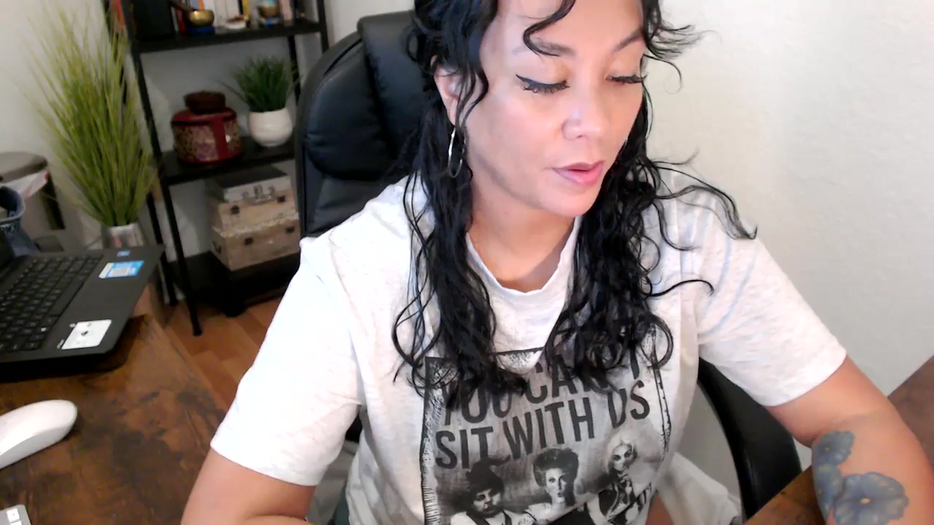 Gallery image thumbnail from MickaylaMinx's myfreecams stream on, 09/13/2024, 16:48 image 3 of 20