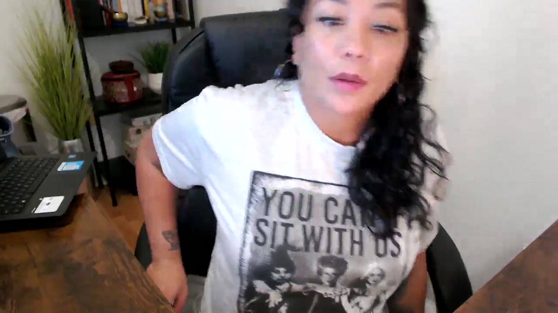Gallery image thumbnail from MickaylaMinx's myfreecams stream on, 09/13/2024, 17:51 image 19 of 20