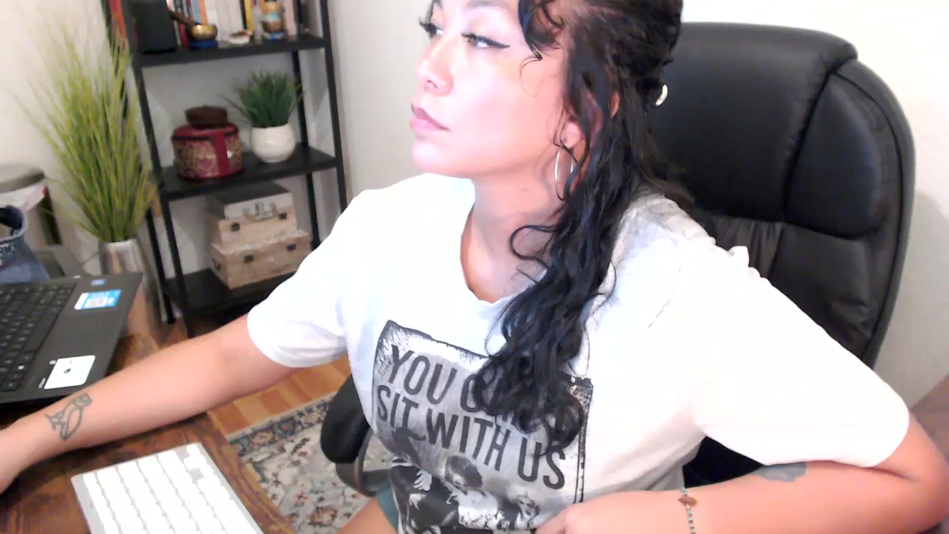 Gallery image thumbnail from MickaylaMinx's myfreecams stream on, 09/13/2024, 20:36 image 10 of 20