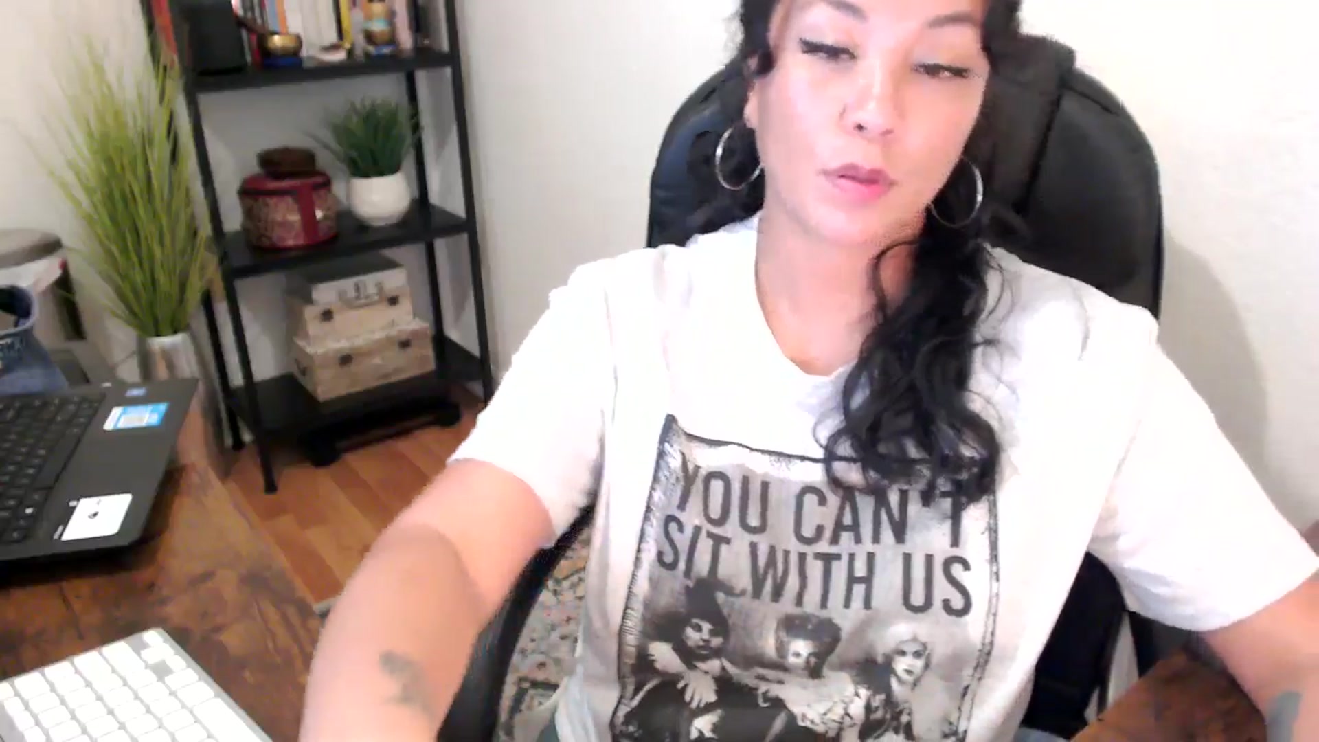 Gallery image thumbnail from MickaylaMinx's myfreecams stream on, 09/13/2024, 20:36 image 7 of 20