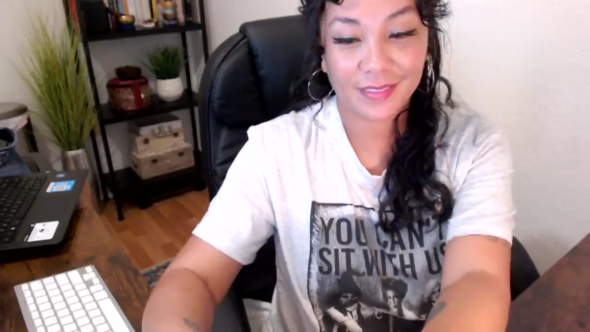 Gallery image thumbnail from MickaylaMinx's myfreecams stream on, 09/13/2024, 20:36 image 16 of 20