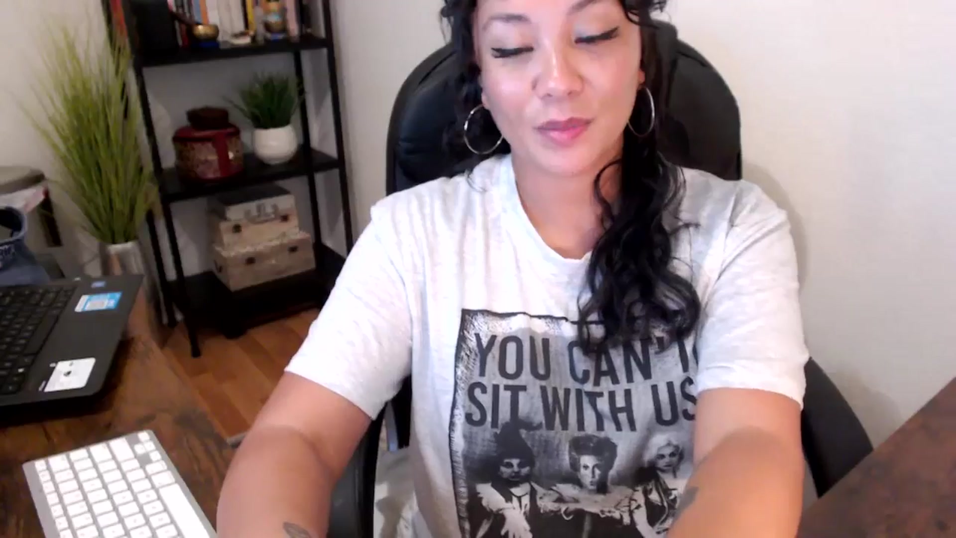 Gallery image thumbnail from MickaylaMinx's myfreecams stream on, 09/13/2024, 20:36 image 19 of 20