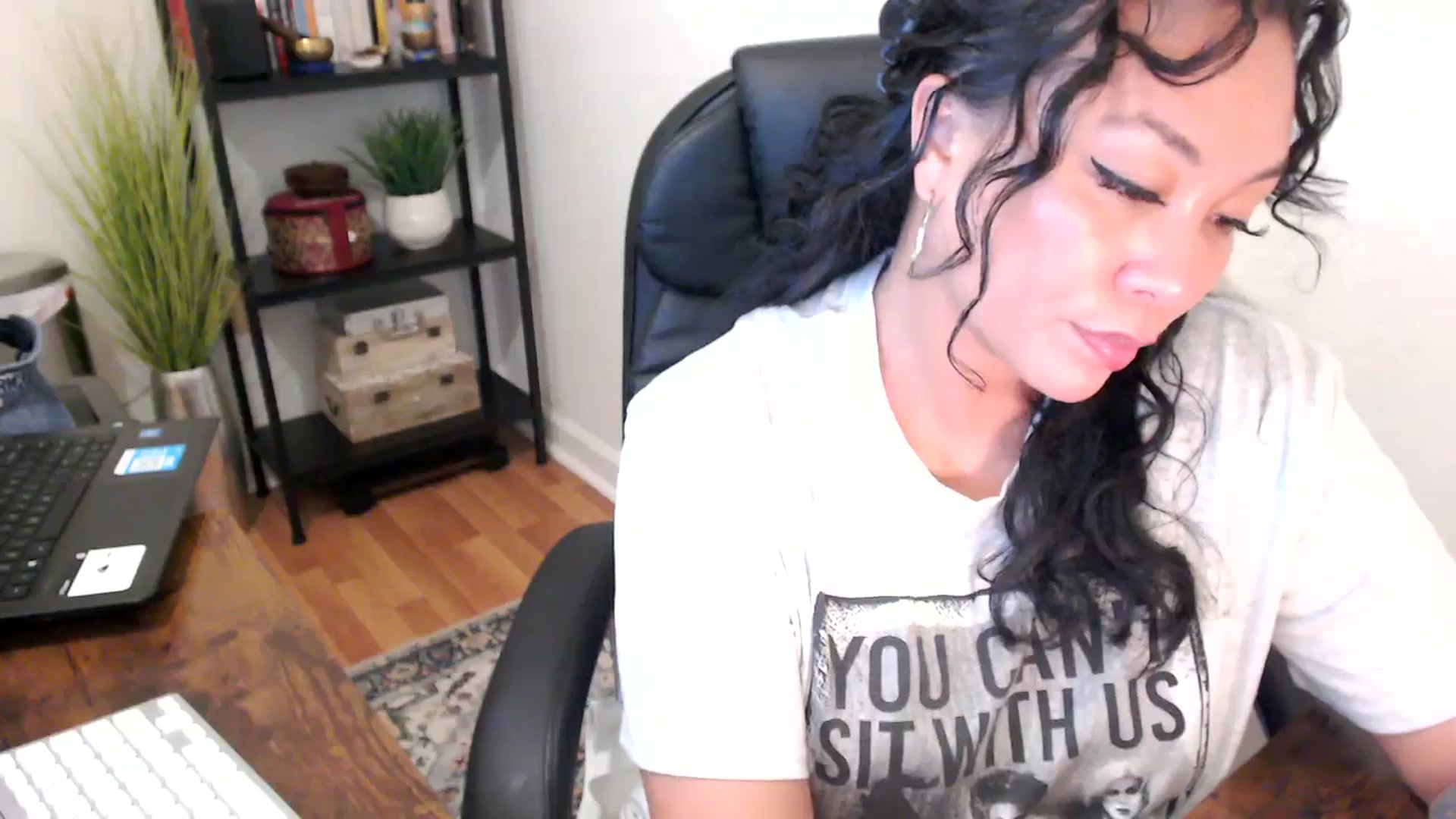 Gallery image thumbnail from MickaylaMinx's myfreecams stream on, 09/13/2024, 20:36 image 6 of 20