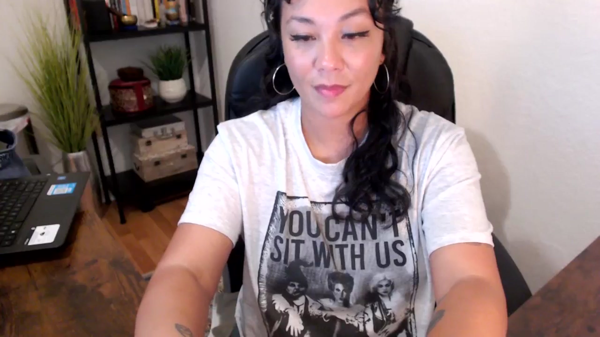 Gallery image thumbnail from MickaylaMinx's myfreecams stream on, 09/13/2024, 21:43 image 13 of 20