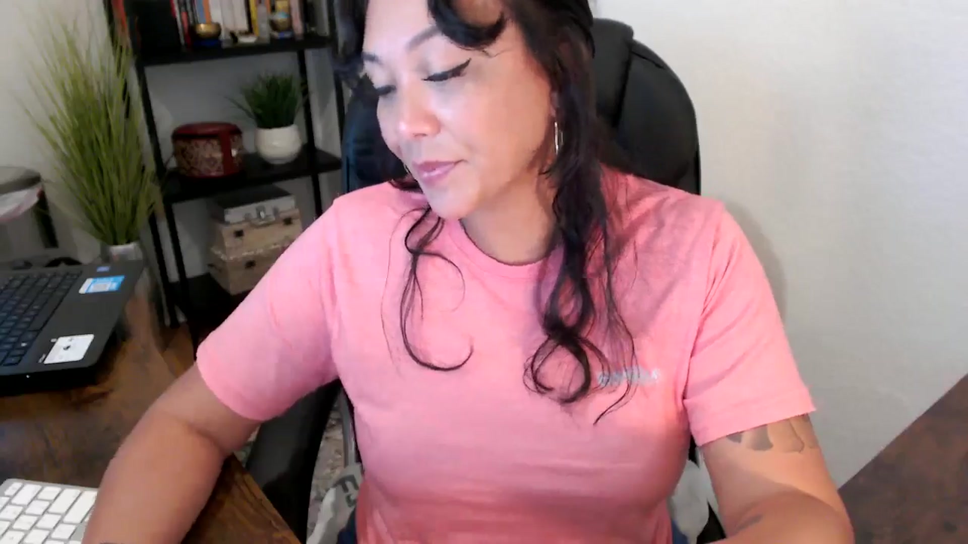 Gallery image thumbnail from MickaylaMinx's myfreecams stream on, 09/16/2024, 17:25 image 8 of 20