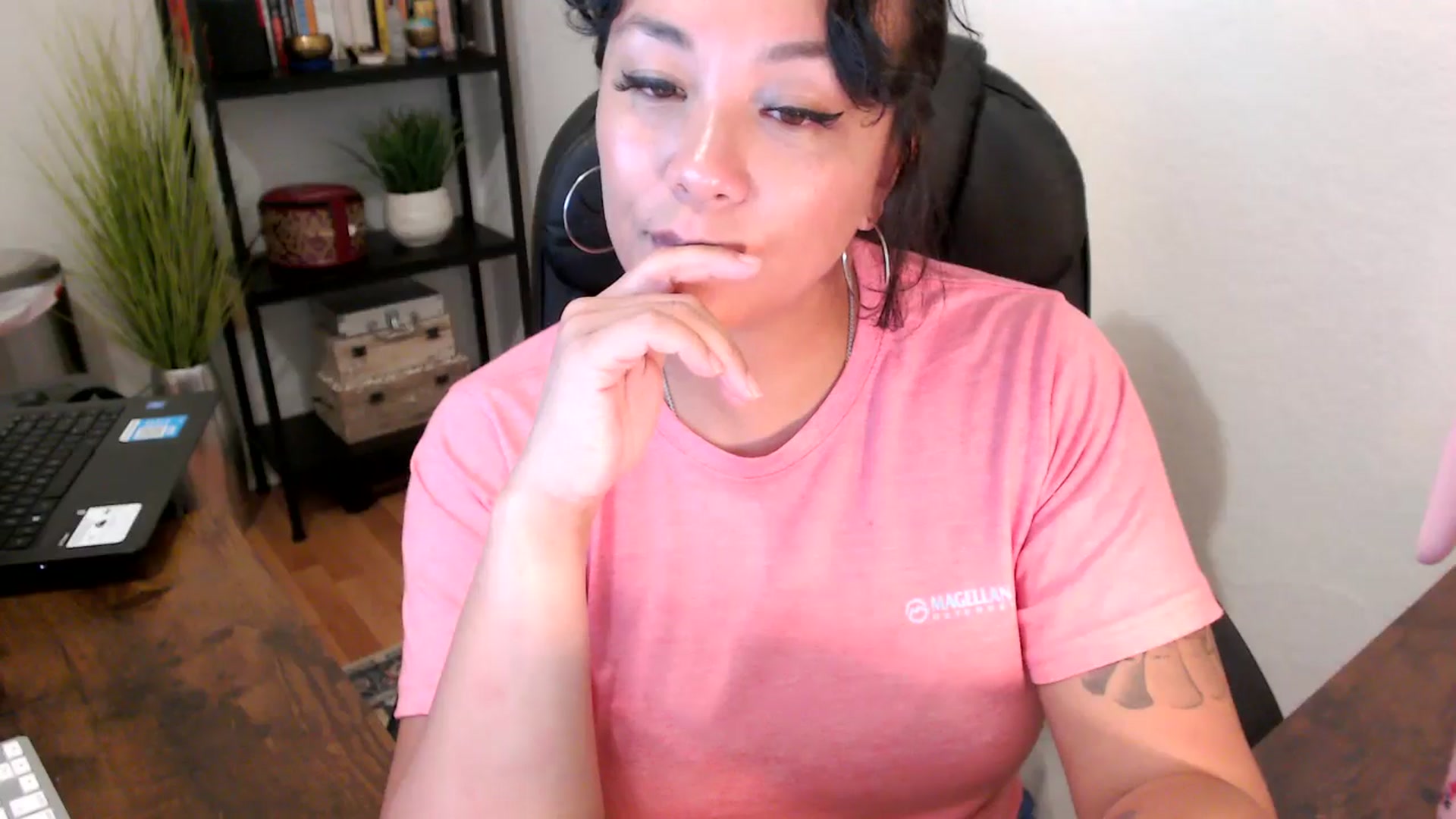 Gallery image thumbnail from MickaylaMinx's myfreecams stream on, 09/17/2024, 05:19 image 3 of 20