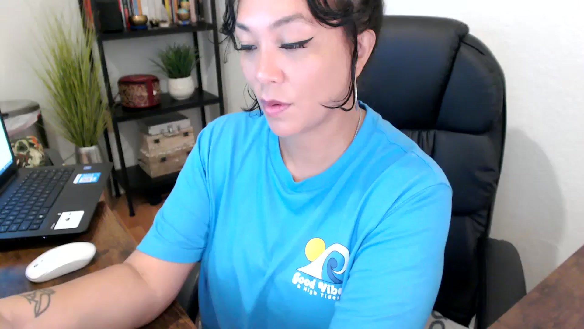 Gallery image thumbnail from MickaylaMinx's myfreecams stream on, 09/17/2024, 15:21 image 4 of 20