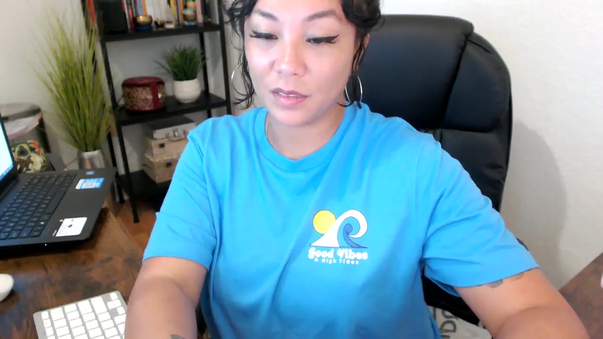 Gallery image thumbnail from MickaylaMinx's myfreecams stream on, 09/17/2024, 15:21 image 18 of 20