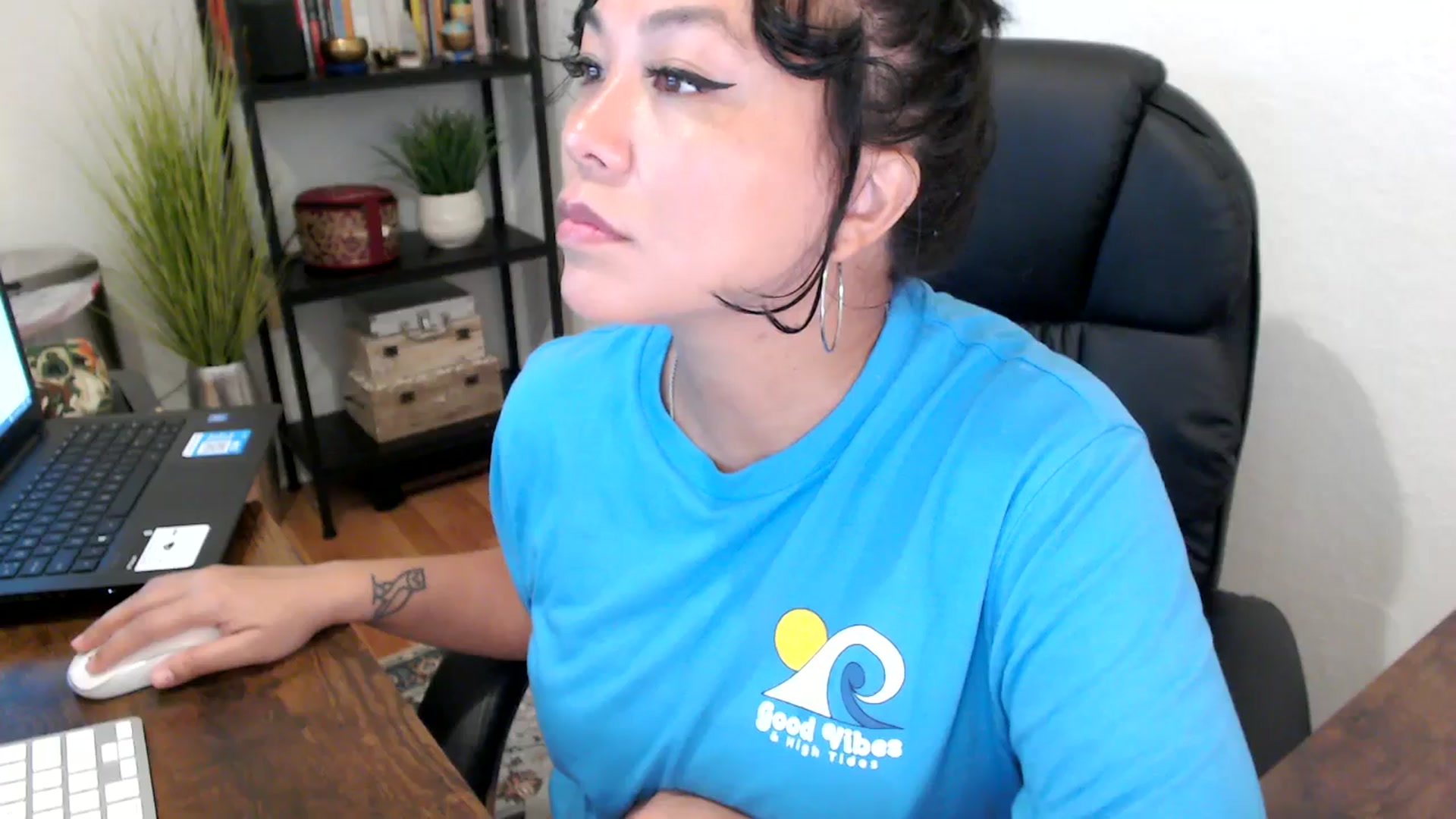 Gallery image thumbnail from MickaylaMinx's myfreecams stream on, 09/17/2024, 15:21 image 5 of 20