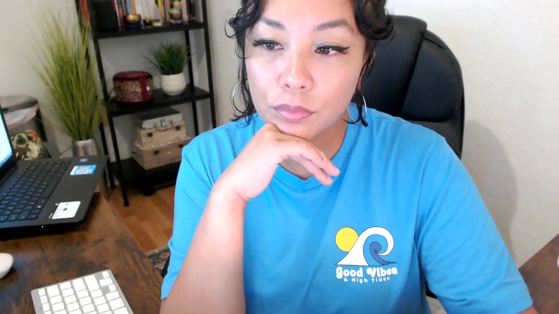 Gallery image thumbnail from MickaylaMinx's myfreecams stream on, 09/17/2024, 15:21 image 15 of 20