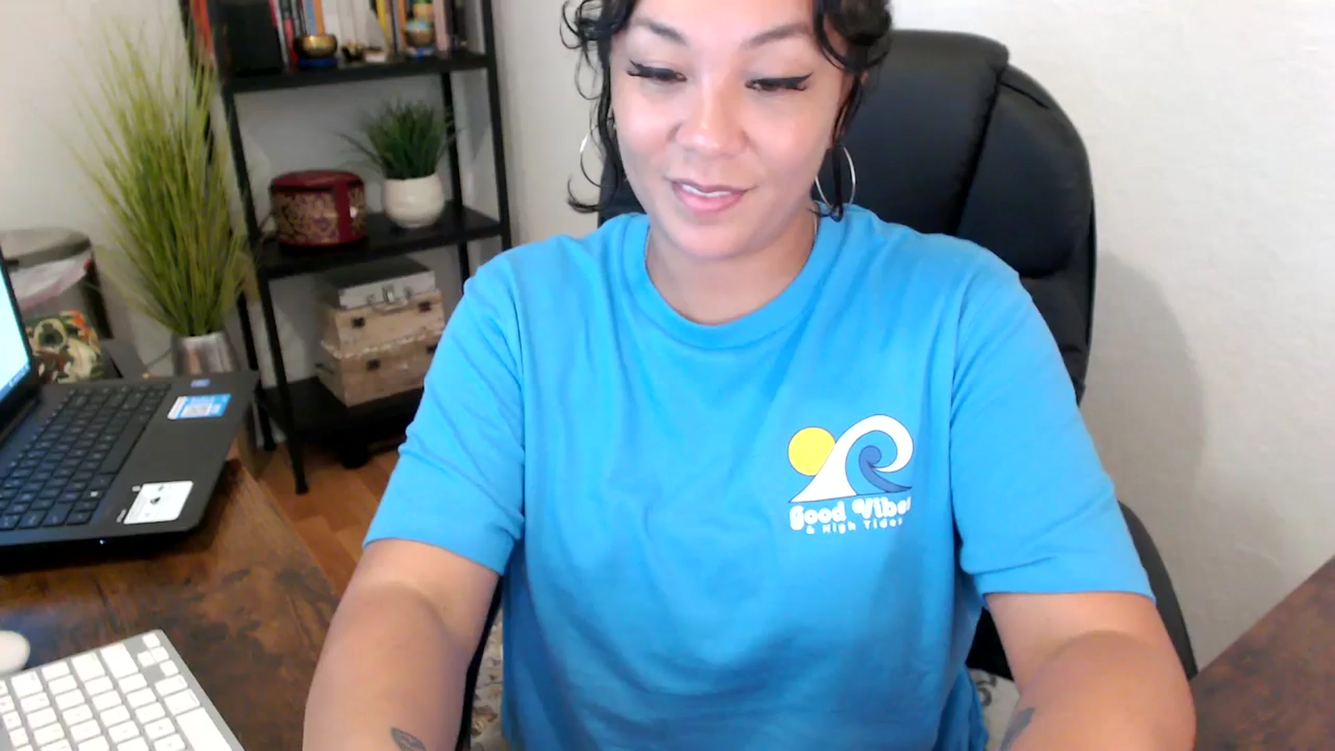 Gallery image thumbnail from MickaylaMinx's myfreecams stream on, 09/17/2024, 15:59 image 5 of 20