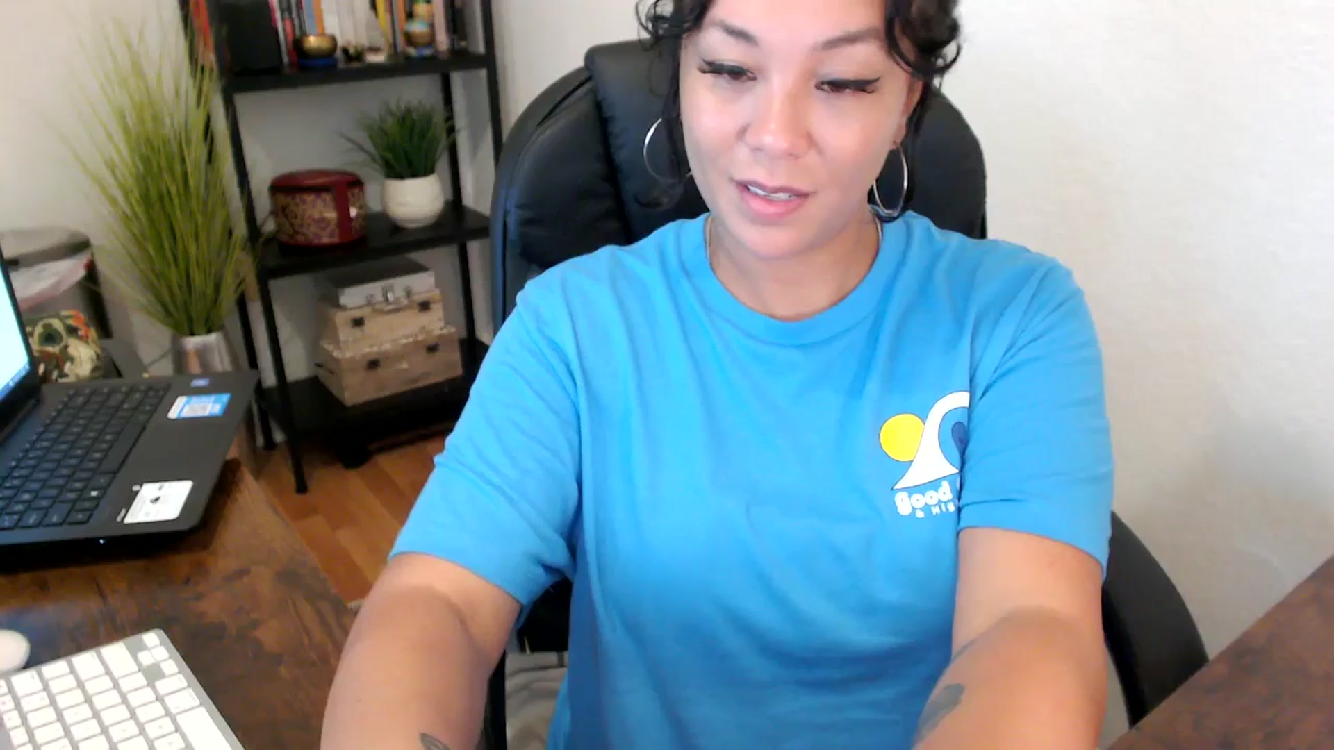 Gallery image thumbnail from MickaylaMinx's myfreecams stream on, 09/17/2024, 15:59 image 6 of 20