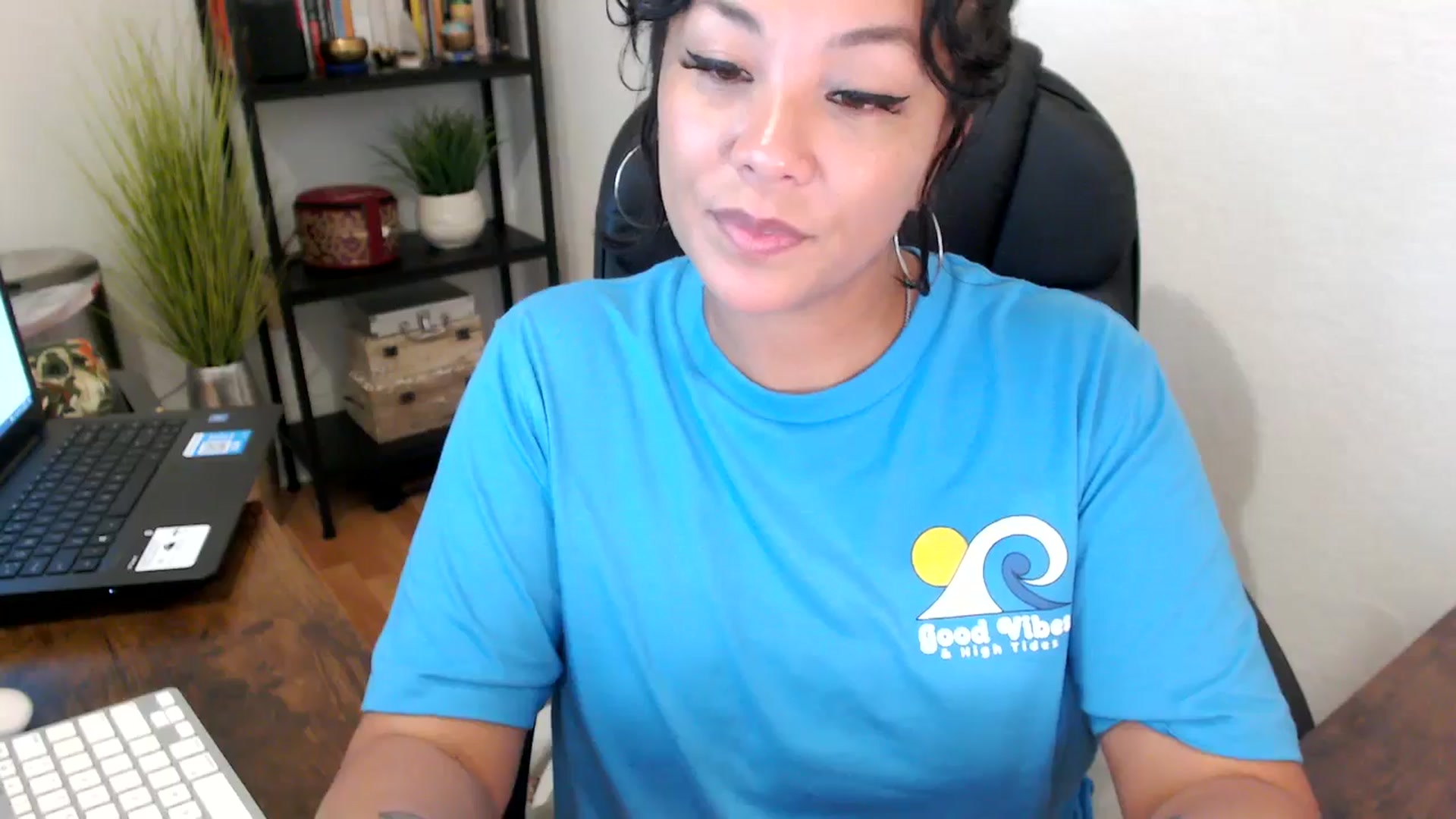 Gallery image thumbnail from MickaylaMinx's myfreecams stream on, 09/17/2024, 15:59 image 4 of 20