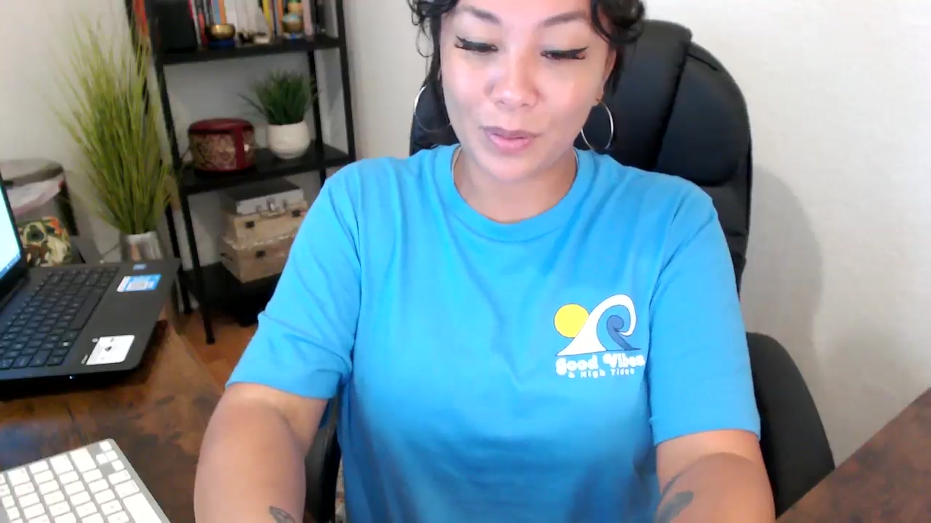 Gallery image thumbnail from MickaylaMinx's myfreecams stream on, 09/17/2024, 15:59 image 13 of 20