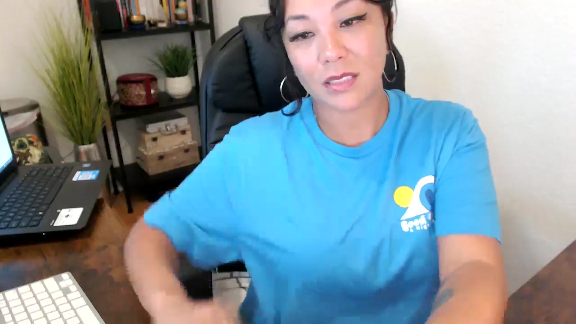 Gallery image thumbnail from MickaylaMinx's myfreecams stream on, 09/17/2024, 15:59 image 17 of 20