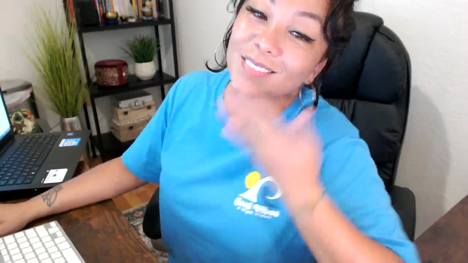 Gallery image thumbnail from MickaylaMinx's myfreecams stream on, 09/17/2024, 15:59 image 7 of 20