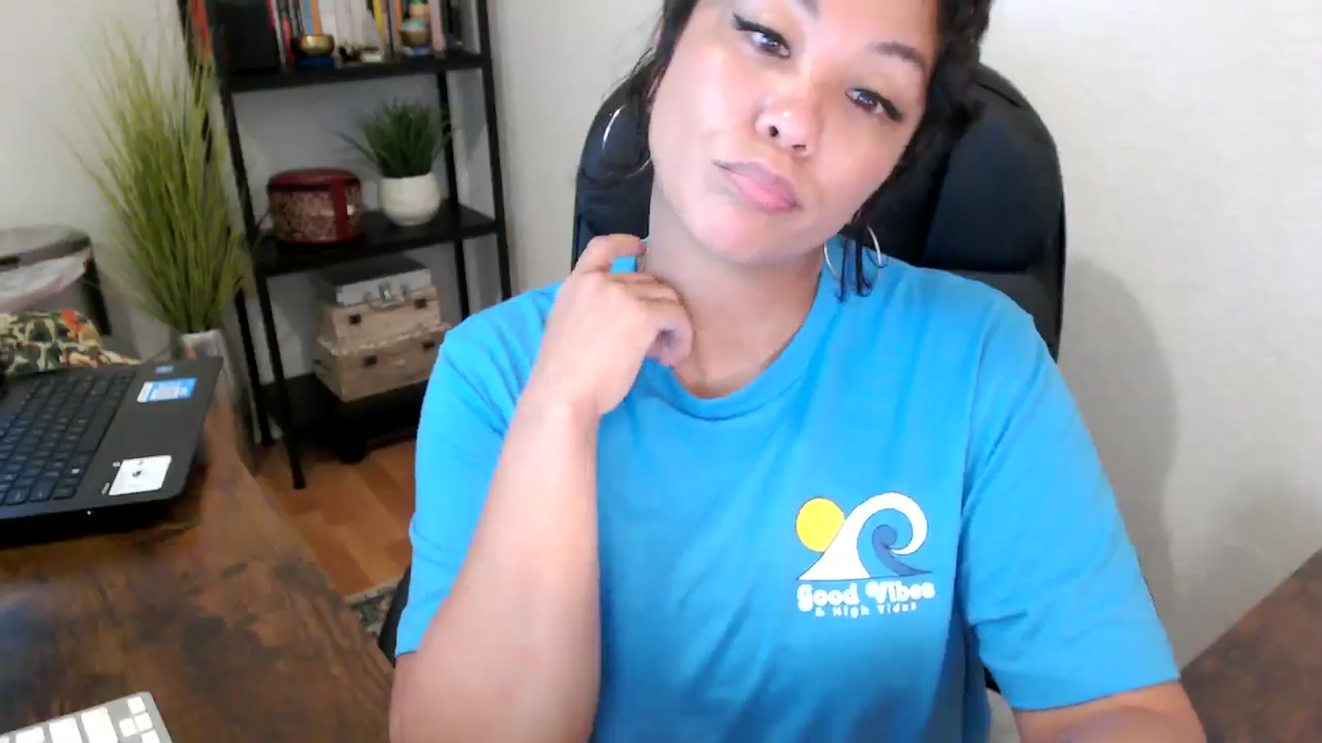 Gallery image thumbnail from MickaylaMinx's myfreecams stream on, 09/17/2024, 20:35 image 12 of 20