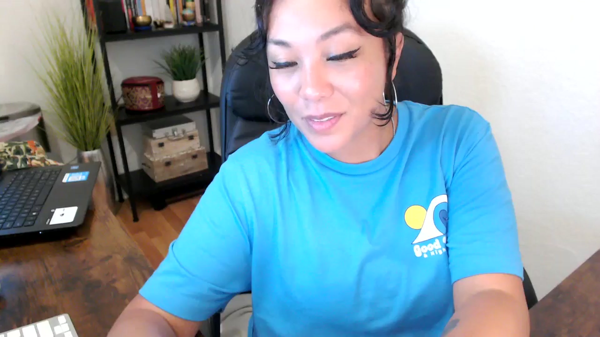 Gallery image thumbnail from MickaylaMinx's myfreecams stream on, 09/17/2024, 20:35 image 10 of 20
