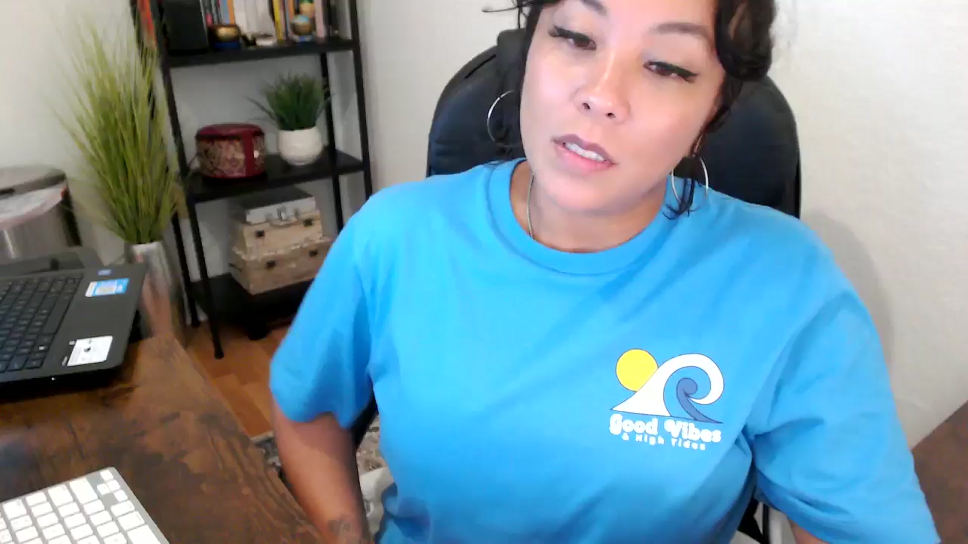 Gallery image thumbnail from MickaylaMinx's myfreecams stream on, 09/17/2024, 21:29 image 6 of 20