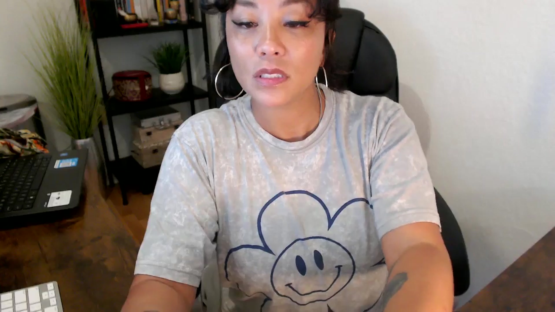 Gallery image thumbnail from MickaylaMinx's myfreecams stream on, 09/18/2024, 19:23 image 11 of 20