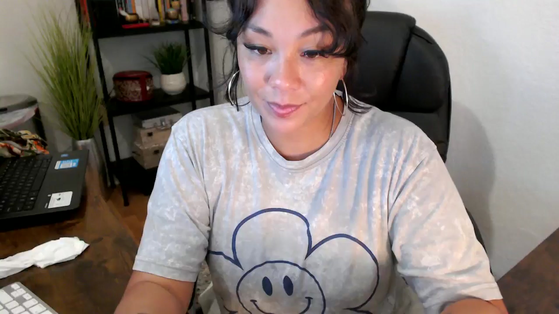 Gallery image thumbnail from MickaylaMinx's myfreecams stream on, 09/18/2024, 20:52 image 1 of 20