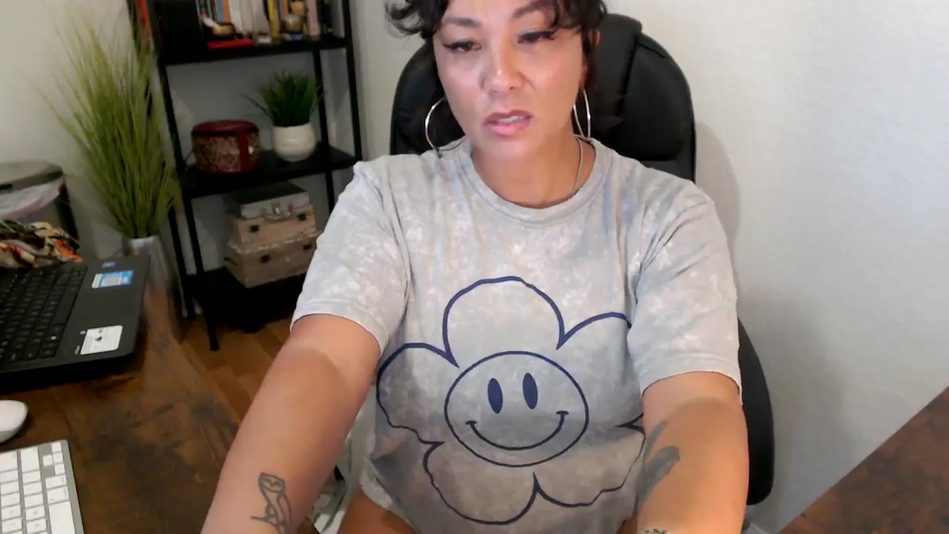 Gallery image thumbnail from MickaylaMinx's myfreecams stream on, 09/18/2024, 21:11 image 2 of 20