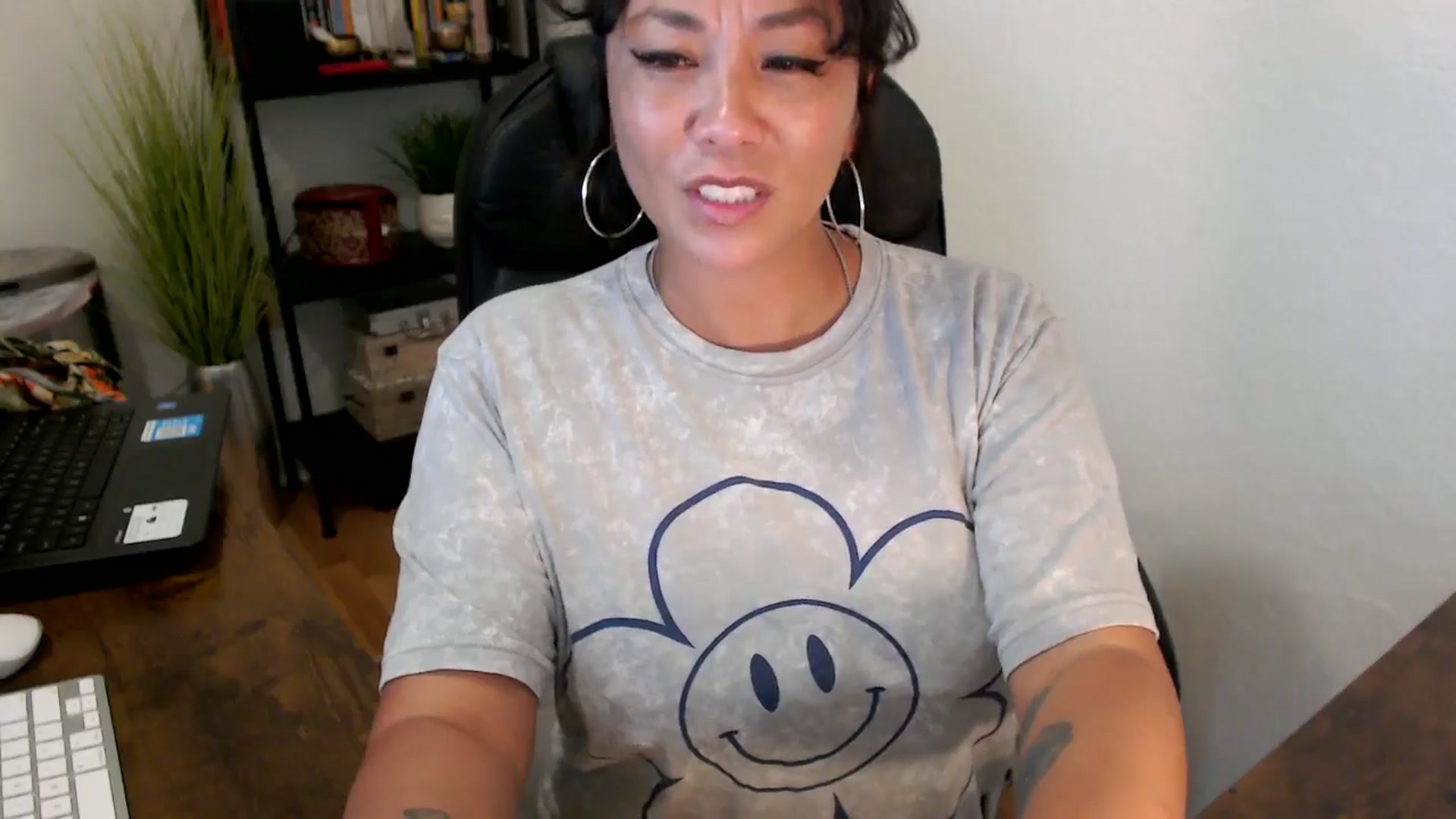 Gallery image thumbnail from MickaylaMinx's myfreecams stream on, 09/18/2024, 21:11 image 12 of 20