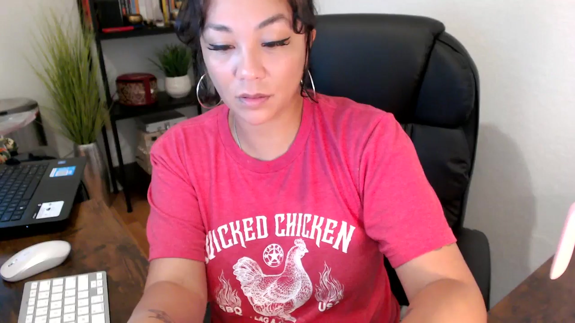 Gallery image thumbnail from MickaylaMinx's myfreecams stream on, 09/19/2024, 15:14 image 12 of 20