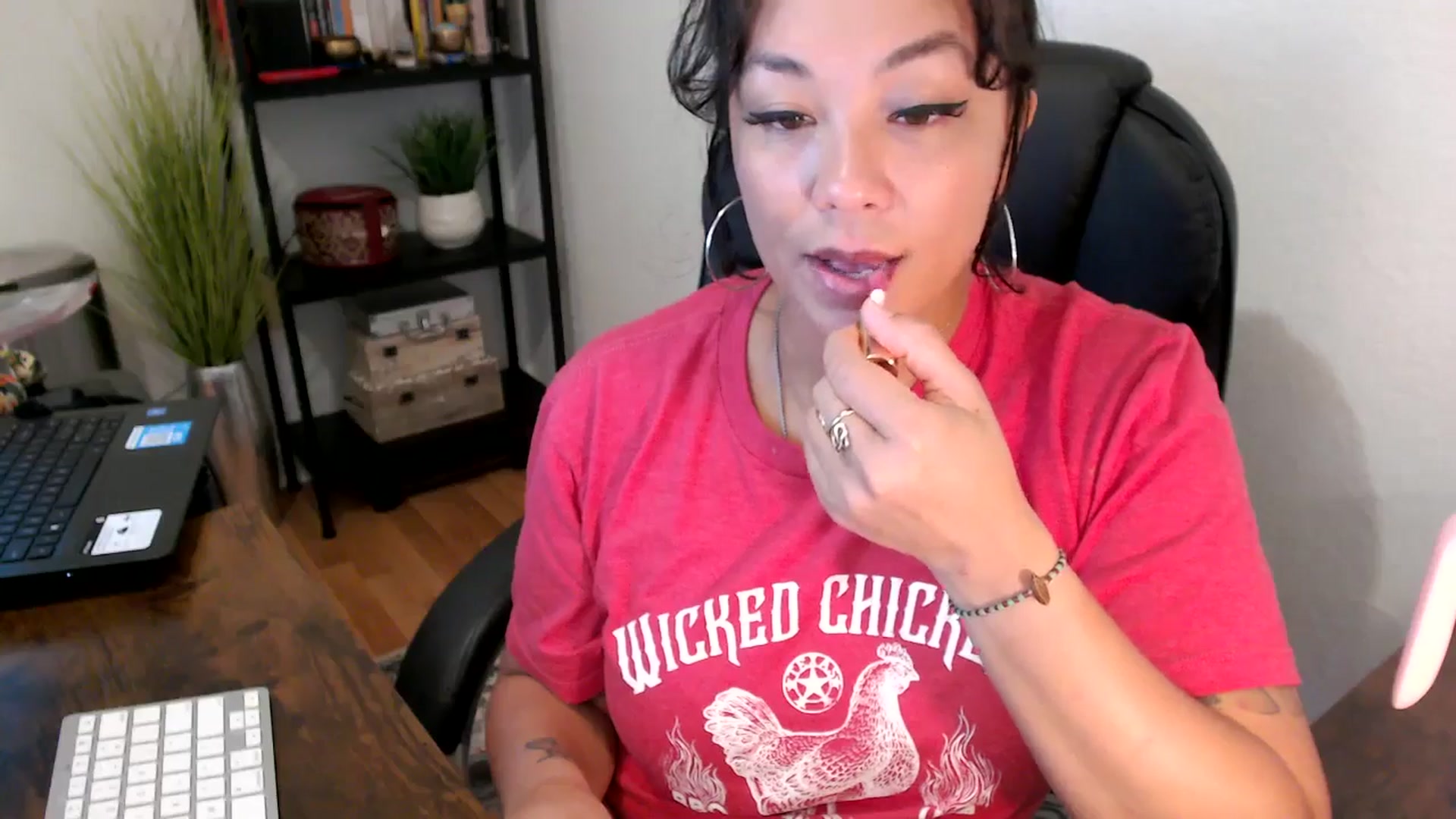 Gallery image thumbnail from MickaylaMinx's myfreecams stream on, 09/19/2024, 15:14 image 16 of 20