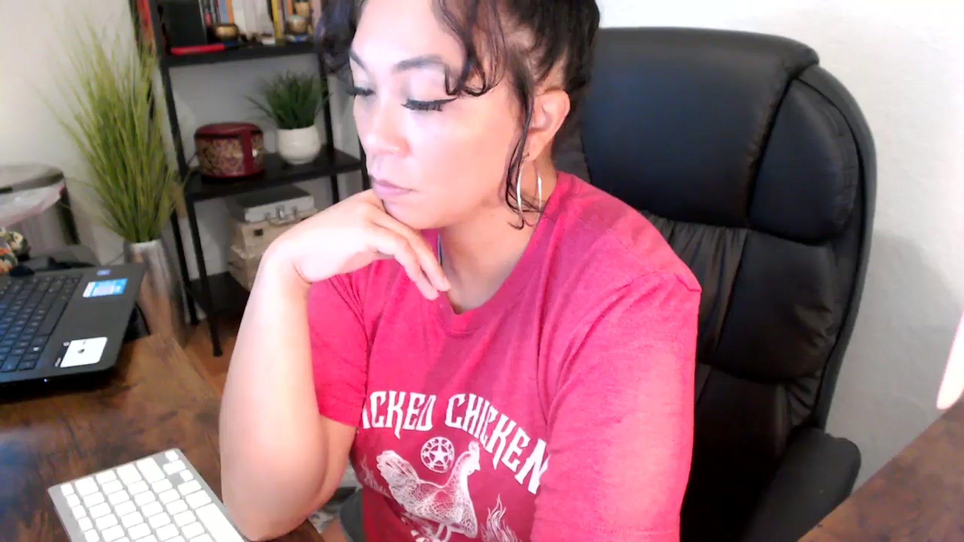 Gallery image thumbnail from MickaylaMinx's myfreecams stream on, 09/19/2024, 15:14 image 2 of 20