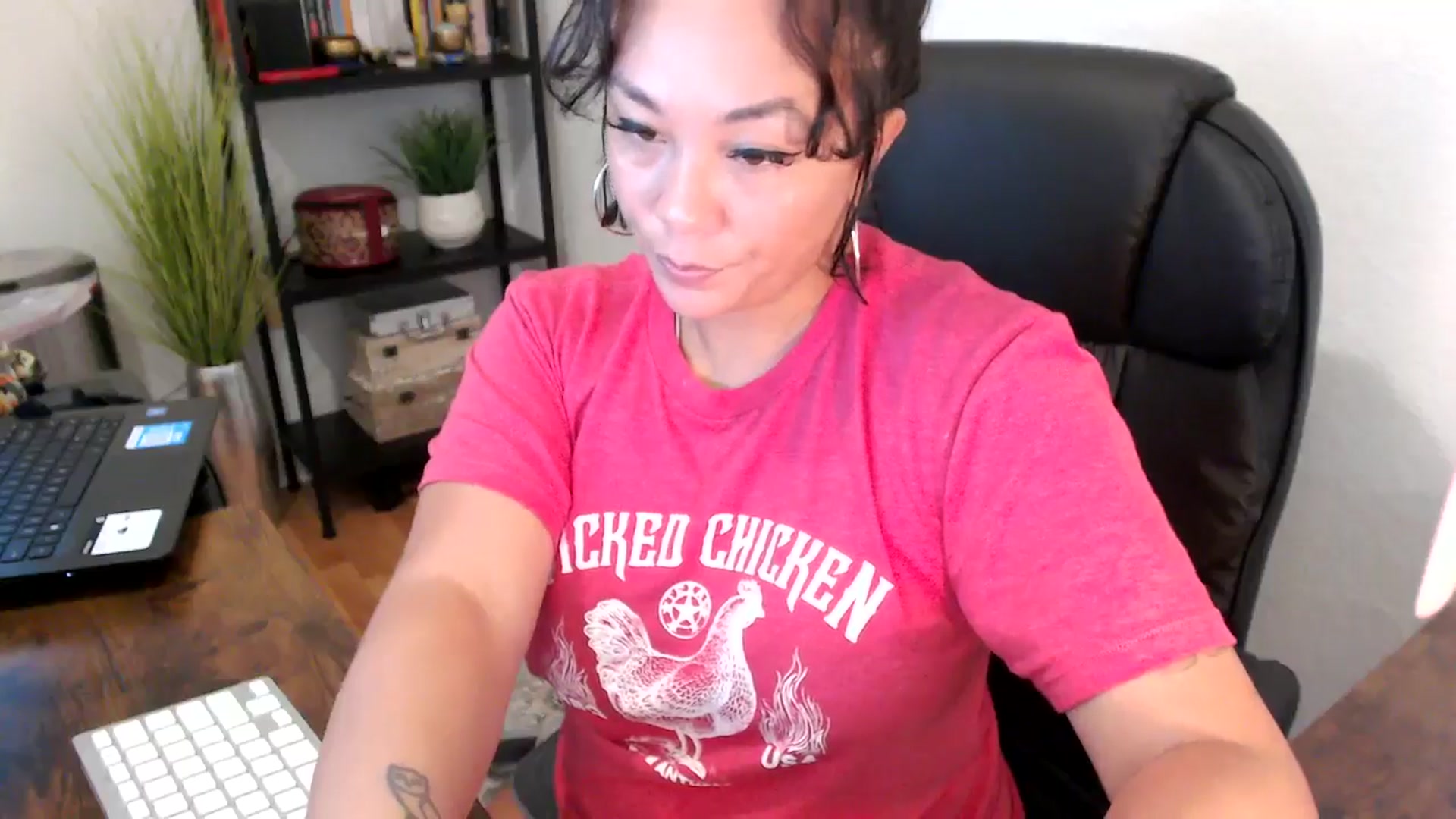 Gallery image thumbnail from MickaylaMinx's myfreecams stream on, 09/19/2024, 15:14 image 5 of 20