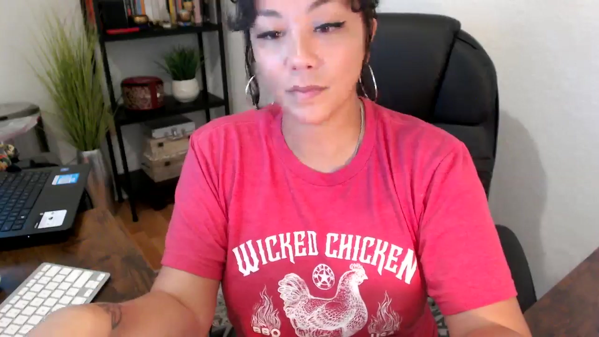 Gallery image thumbnail from MickaylaMinx's myfreecams stream on, 09/19/2024, 16:12 image 17 of 20
