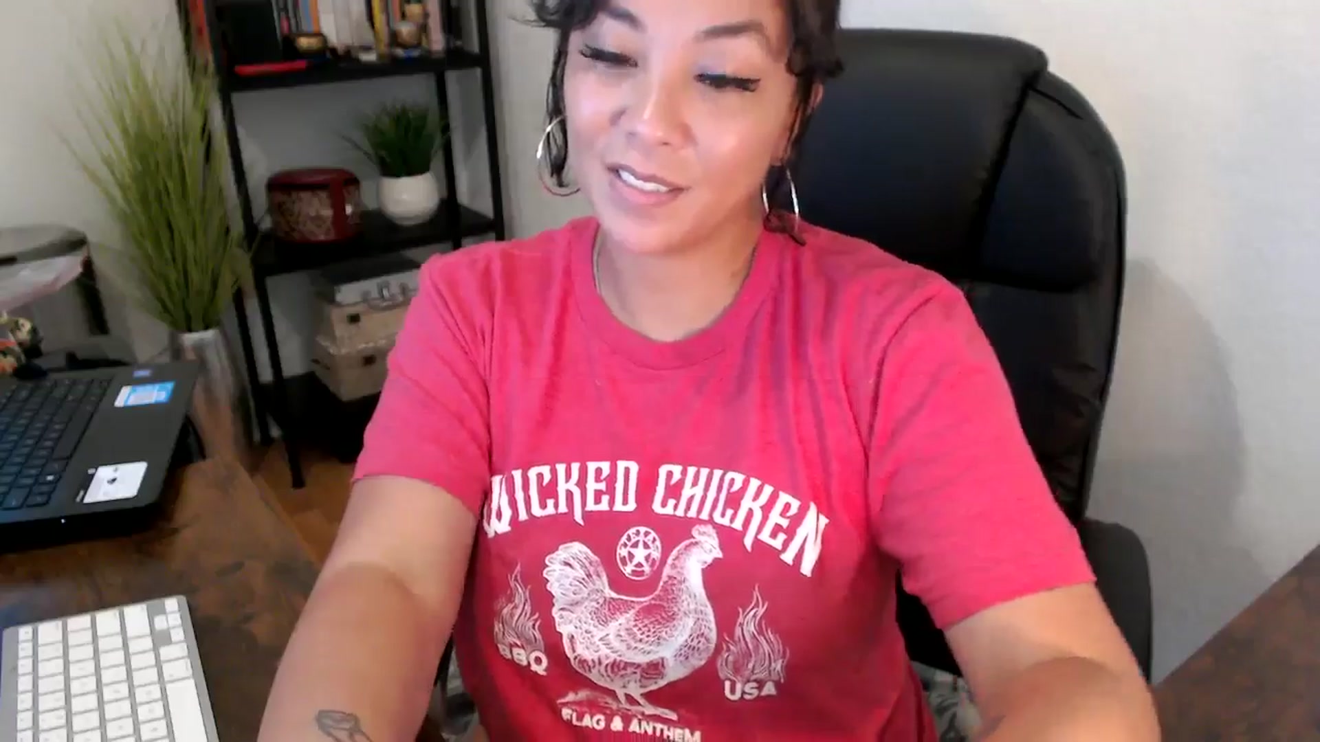 Gallery image thumbnail from MickaylaMinx's myfreecams stream on, 09/19/2024, 16:12 image 12 of 20