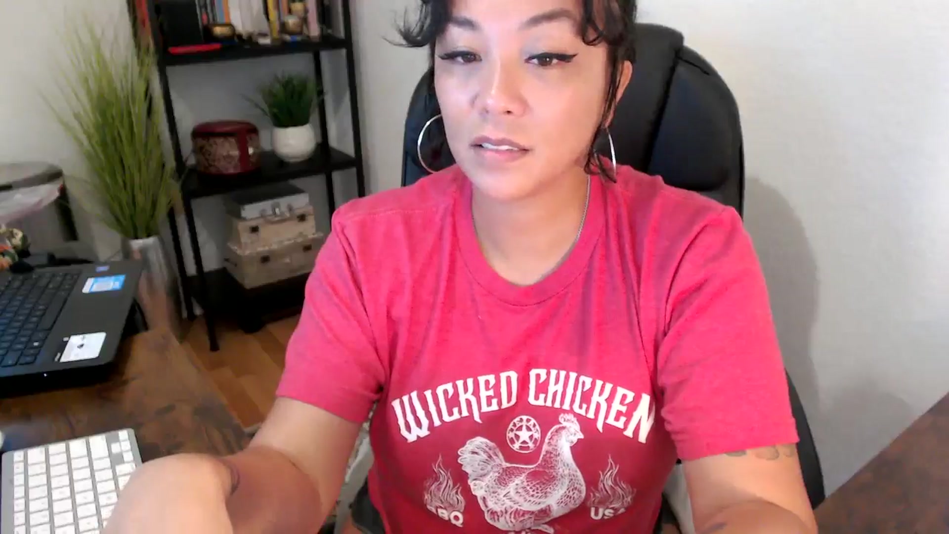 Gallery image thumbnail from MickaylaMinx's myfreecams stream on, 09/19/2024, 16:12 image 6 of 20