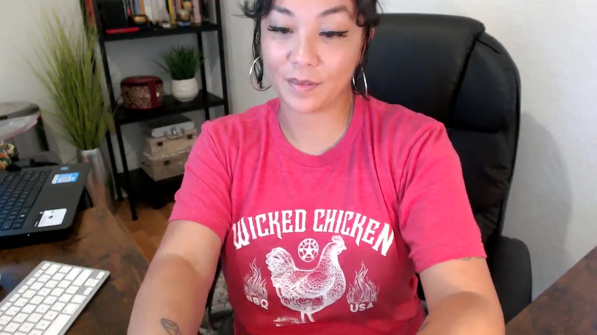 Gallery image thumbnail from MickaylaMinx's myfreecams stream on, 09/19/2024, 16:12 image 18 of 20