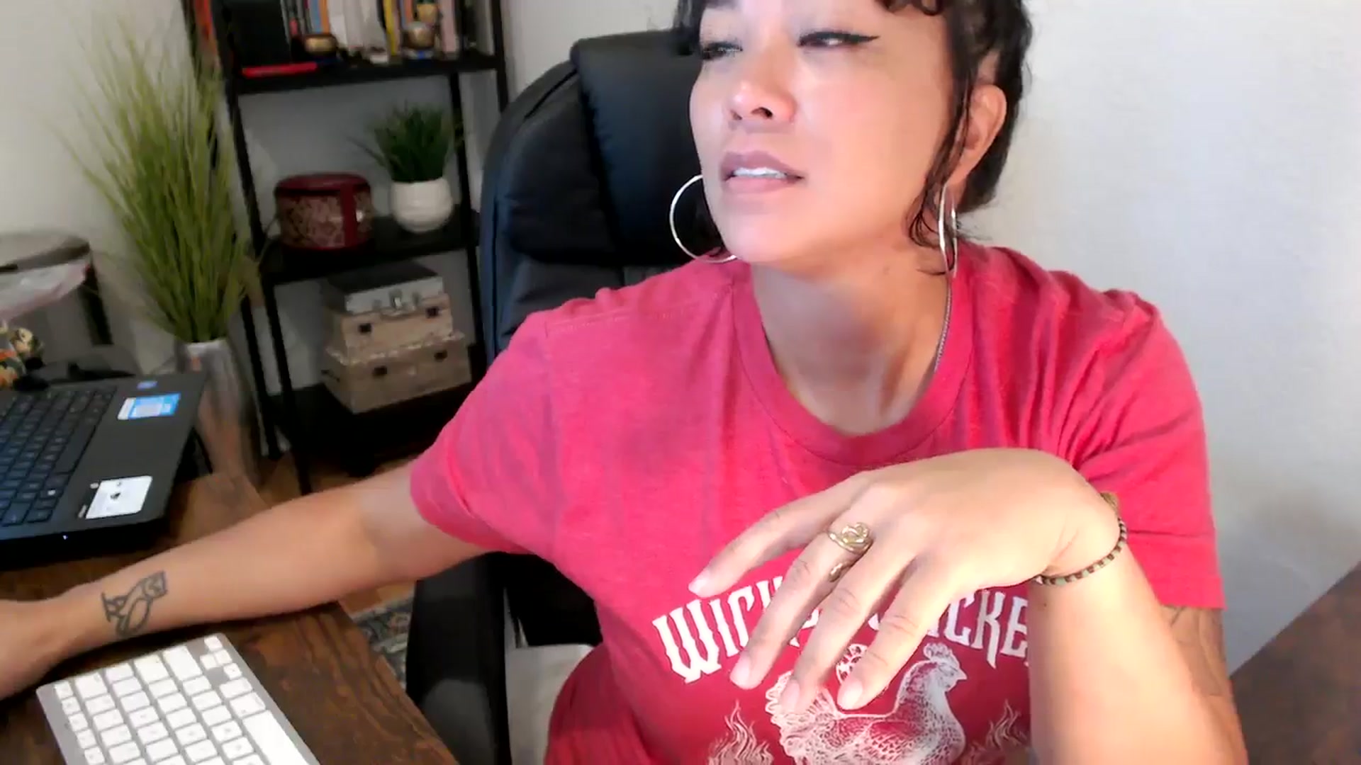 Gallery image thumbnail from MickaylaMinx's myfreecams stream on, 09/19/2024, 16:12 image 2 of 20