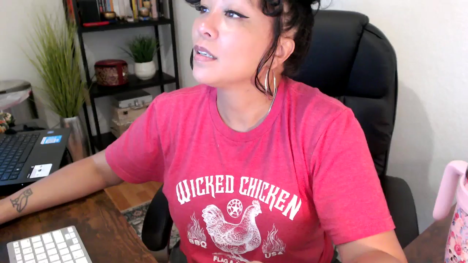 Gallery image thumbnail from MickaylaMinx's myfreecams stream on, 09/19/2024, 16:43 image 2 of 20