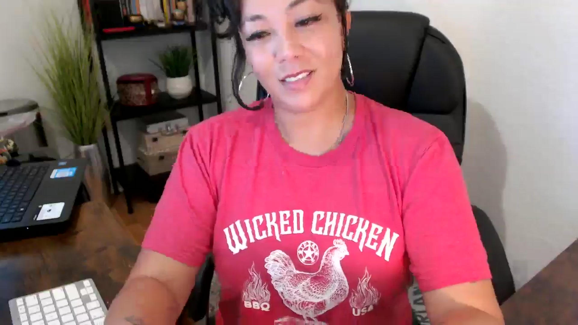 Gallery image thumbnail from MickaylaMinx's myfreecams stream on, 09/19/2024, 16:43 image 7 of 20