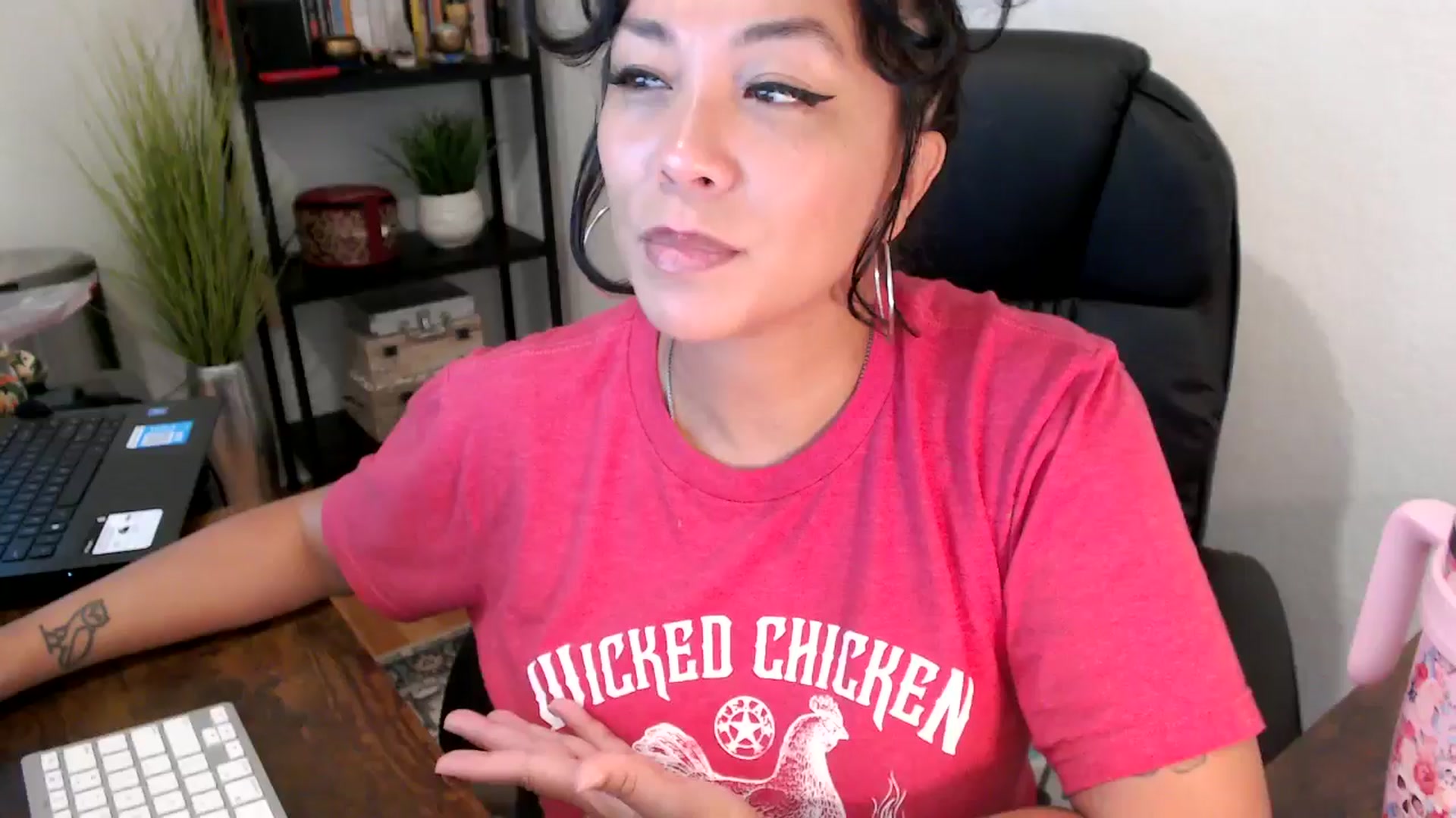 Gallery image thumbnail from MickaylaMinx's myfreecams stream on, 09/19/2024, 16:43 image 3 of 20