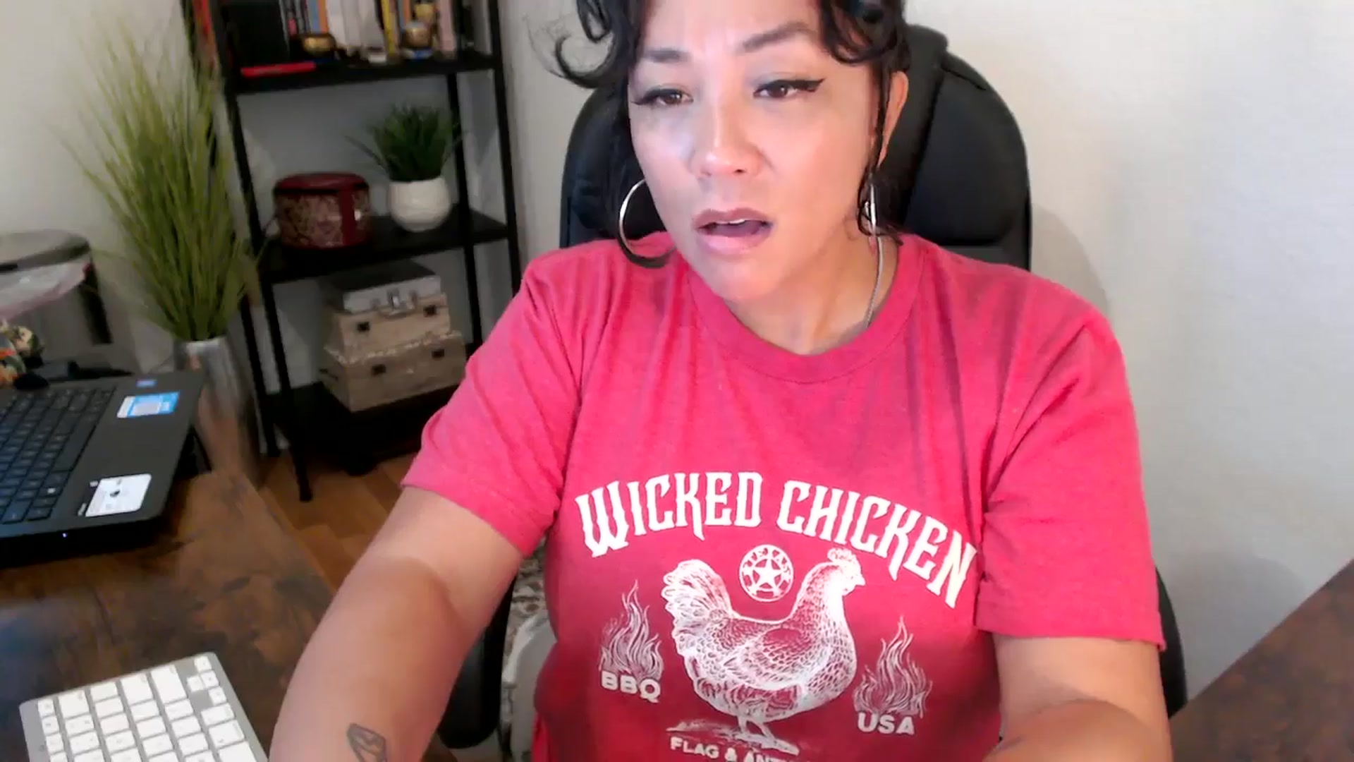 Gallery image thumbnail from MickaylaMinx's myfreecams stream on, 09/19/2024, 17:01 image 5 of 20