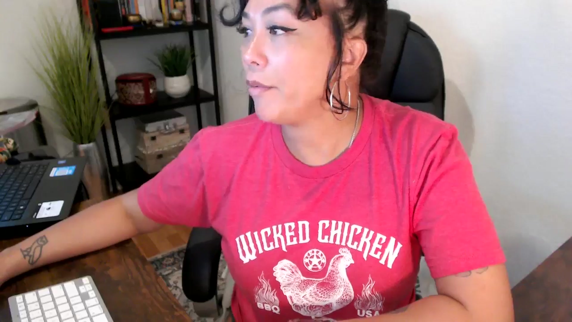 Gallery image thumbnail from MickaylaMinx's myfreecams stream on, 09/19/2024, 17:01 image 4 of 20