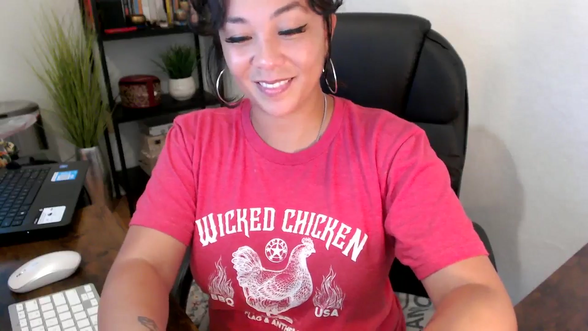 Gallery image thumbnail from MickaylaMinx's myfreecams stream on, 09/19/2024, 17:01 image 19 of 20