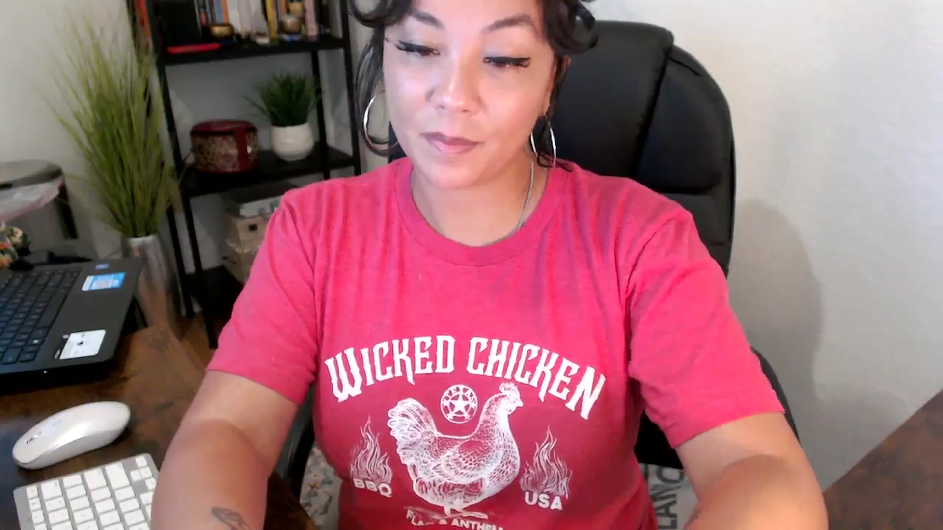 Gallery image thumbnail from MickaylaMinx's myfreecams stream on, 09/19/2024, 17:01 image 18 of 20