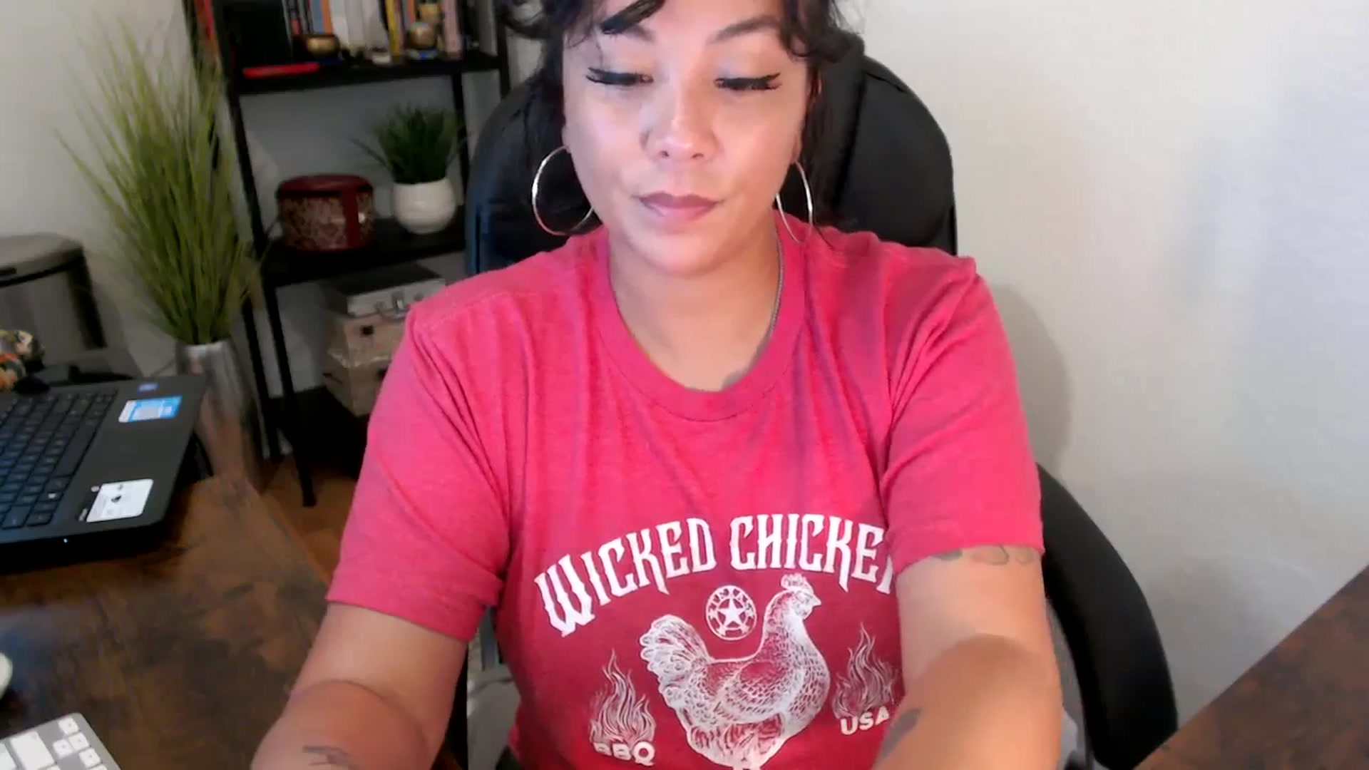 Gallery image thumbnail from MickaylaMinx's myfreecams stream on, 09/19/2024, 18:32 image 3 of 20