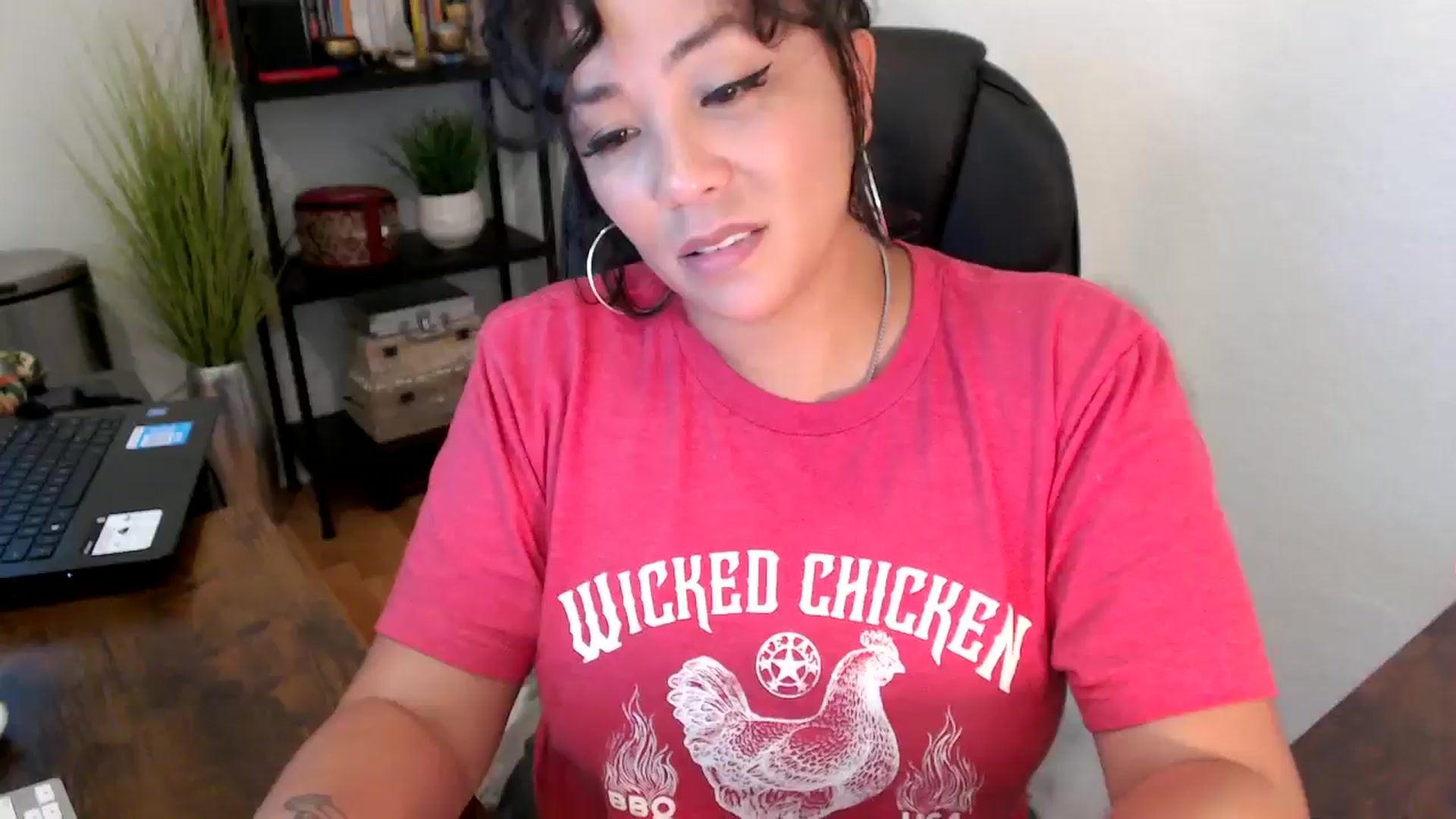 Gallery image thumbnail from MickaylaMinx's myfreecams stream on, 09/19/2024, 18:32 image 16 of 20