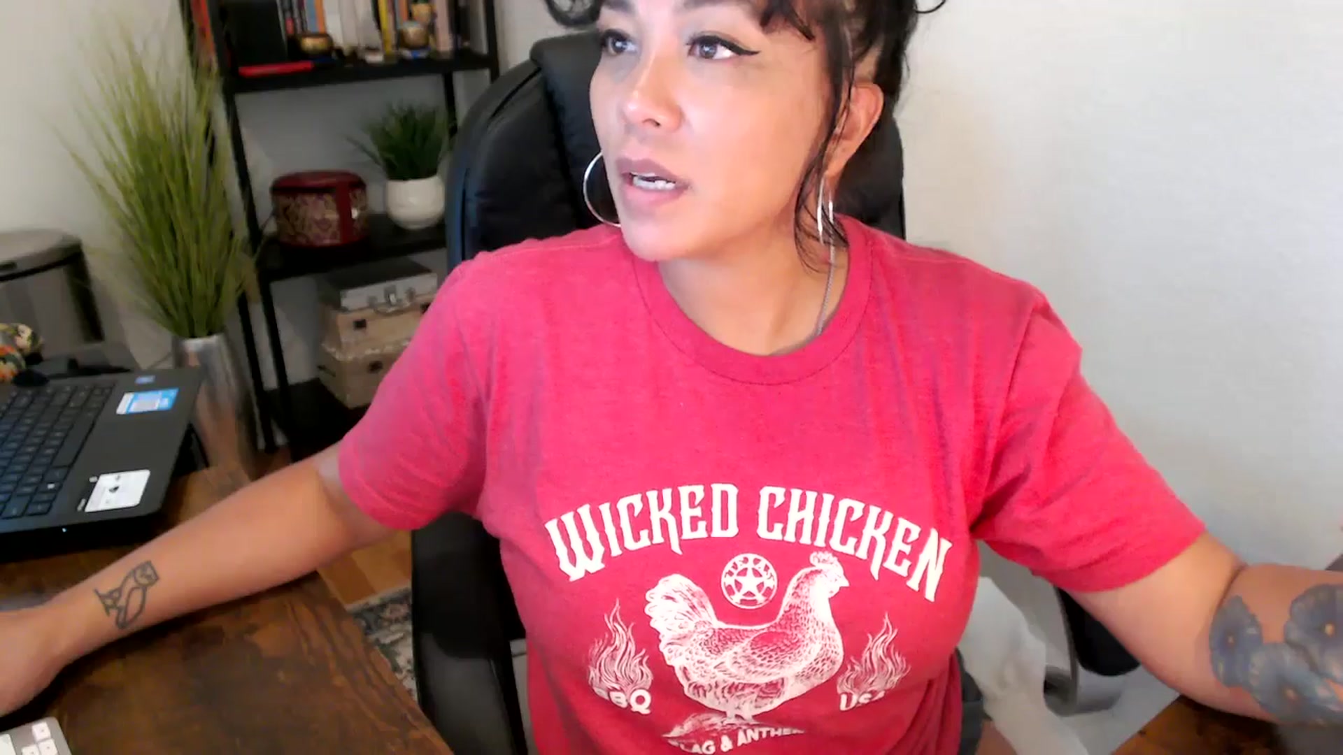 Gallery image thumbnail from MickaylaMinx's myfreecams stream on, 09/19/2024, 18:32 image 19 of 20