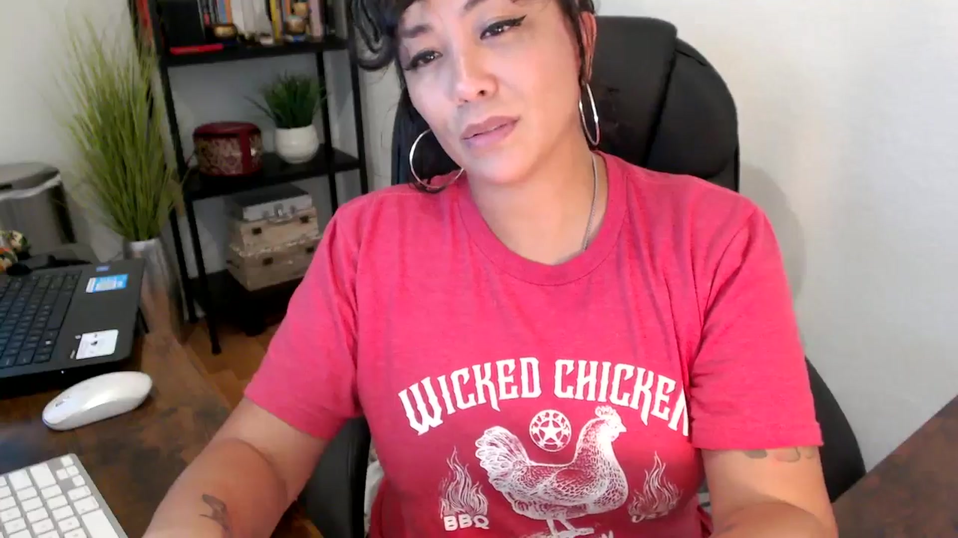 Gallery image thumbnail from MickaylaMinx's myfreecams stream on, 09/19/2024, 18:56 image 16 of 20