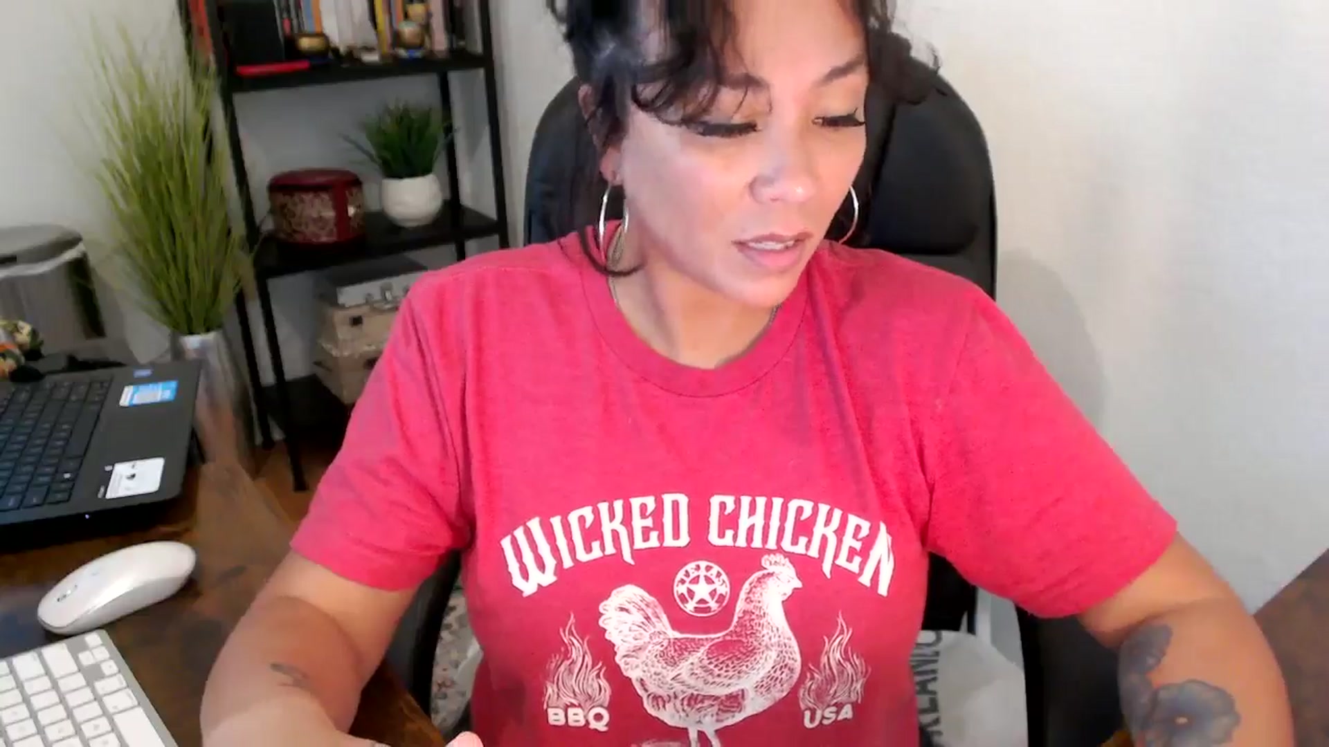 Gallery image thumbnail from MickaylaMinx's myfreecams stream on, 09/19/2024, 19:27 image 14 of 20